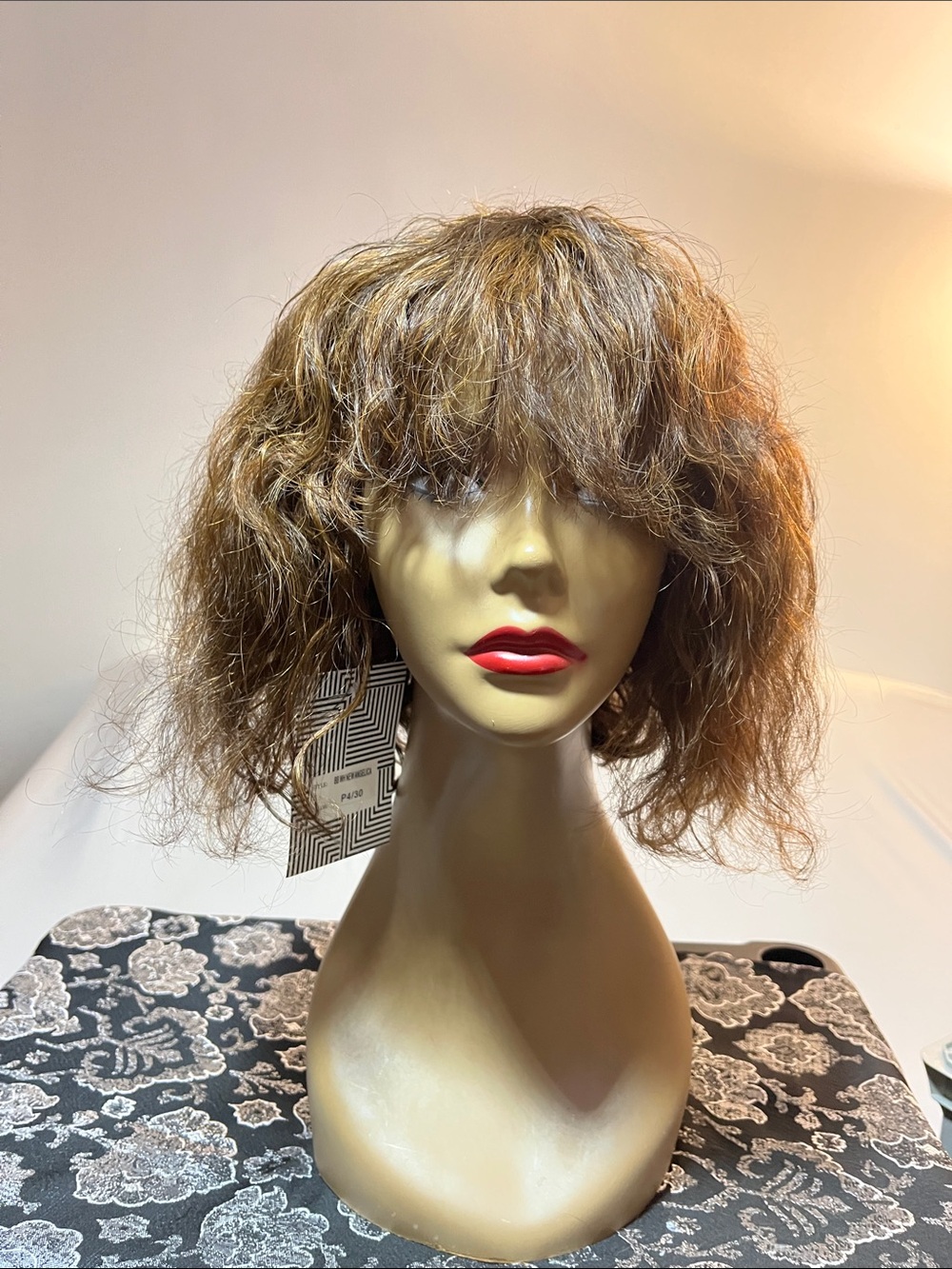 Synthetic Short Shag Wig with Bangs in Light Brown